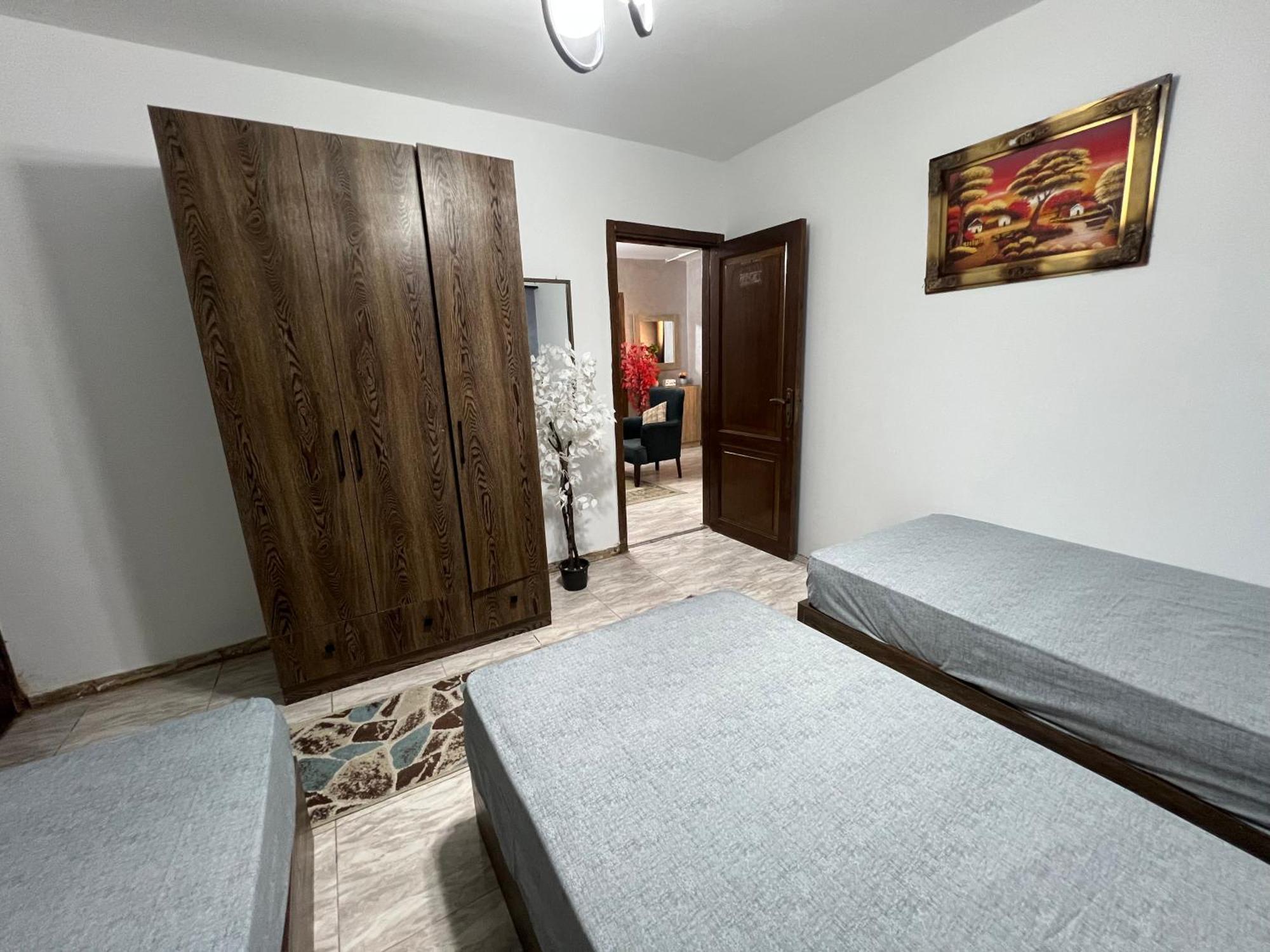 Апартаменти Luxury Downtown